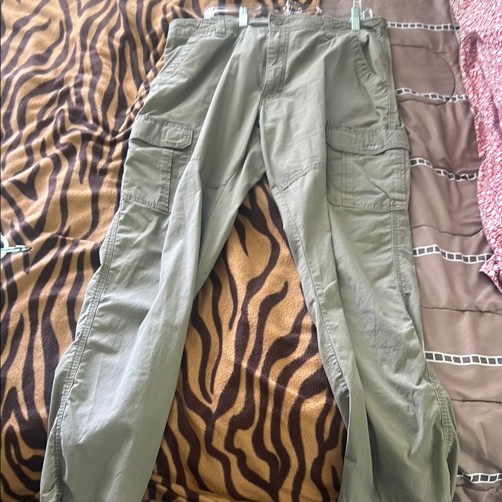Wrangler Green Cargo Adventure Pants